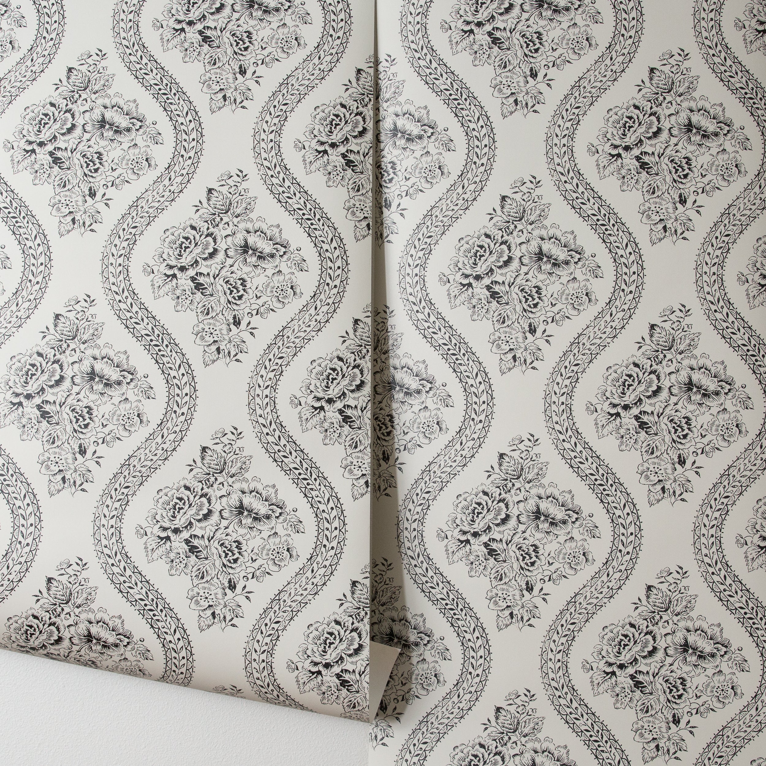 Coverlet Floral Wallpaper