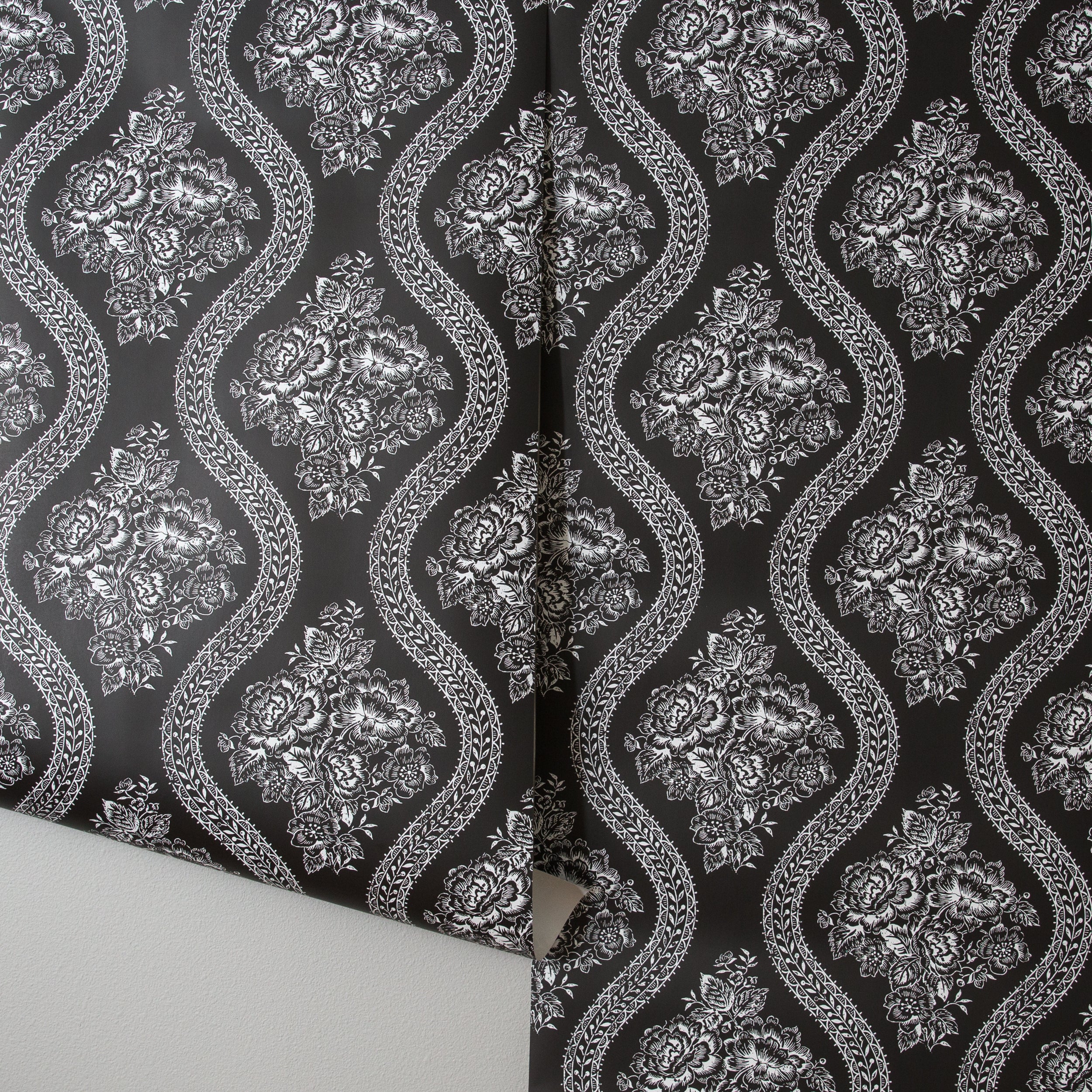 Coverlet Floral Wallpaper