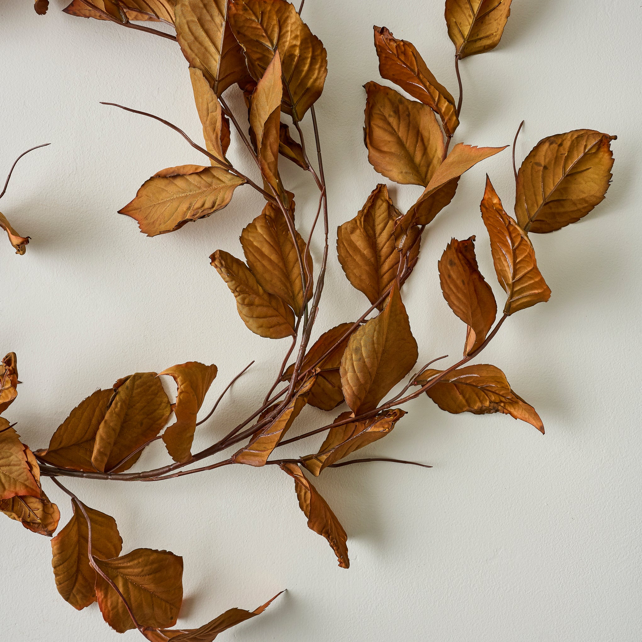 Magnoliass Leaf Garland up close