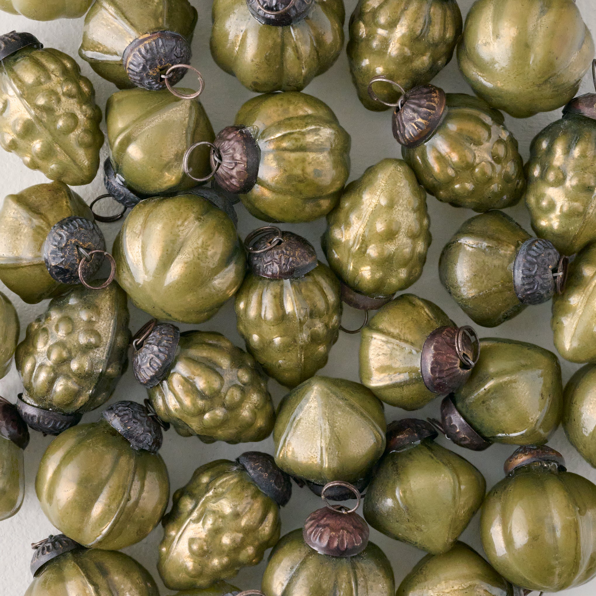 Green Antique Inspired Ornament Bowl Filler