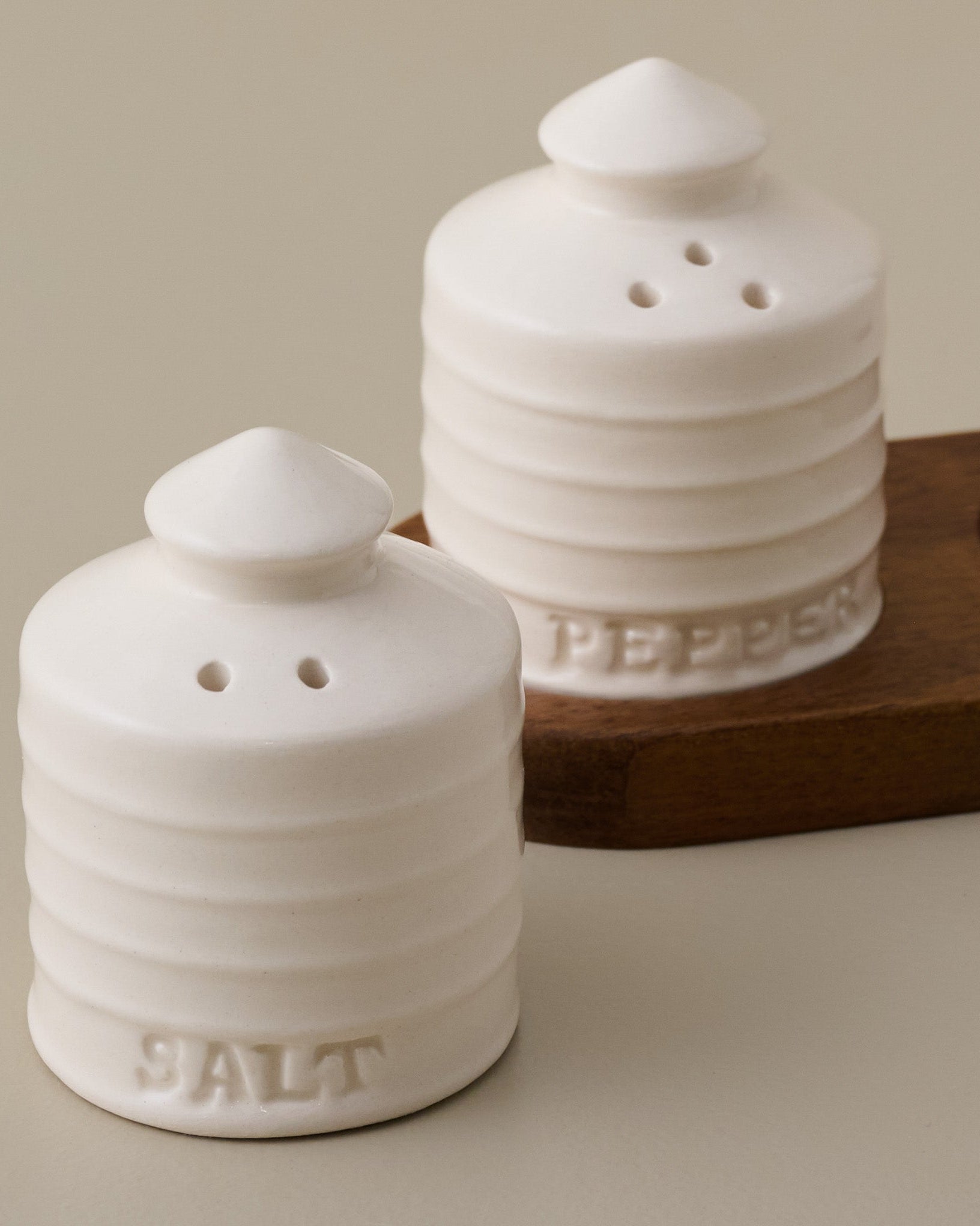 Silos Salt & Pepper Shaker Set close up