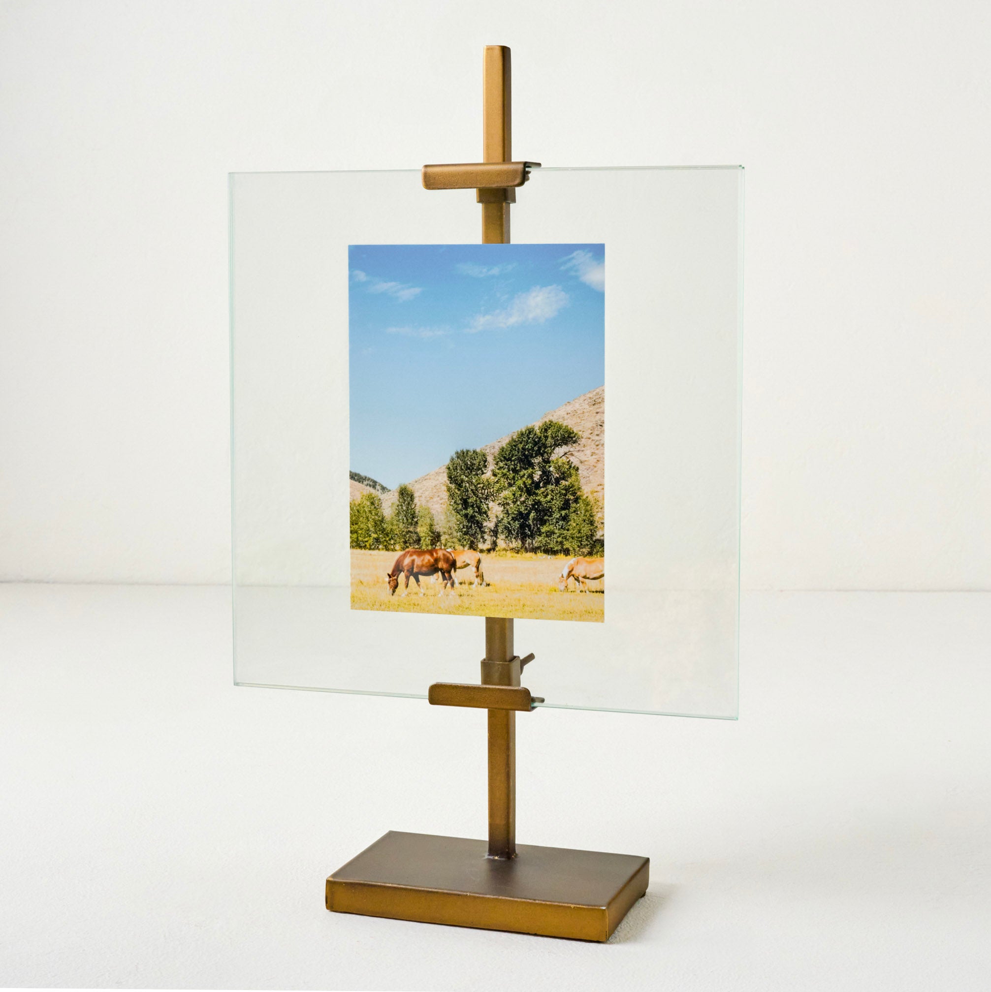 Shaina Adjustable Display Frame/Easel in Brass