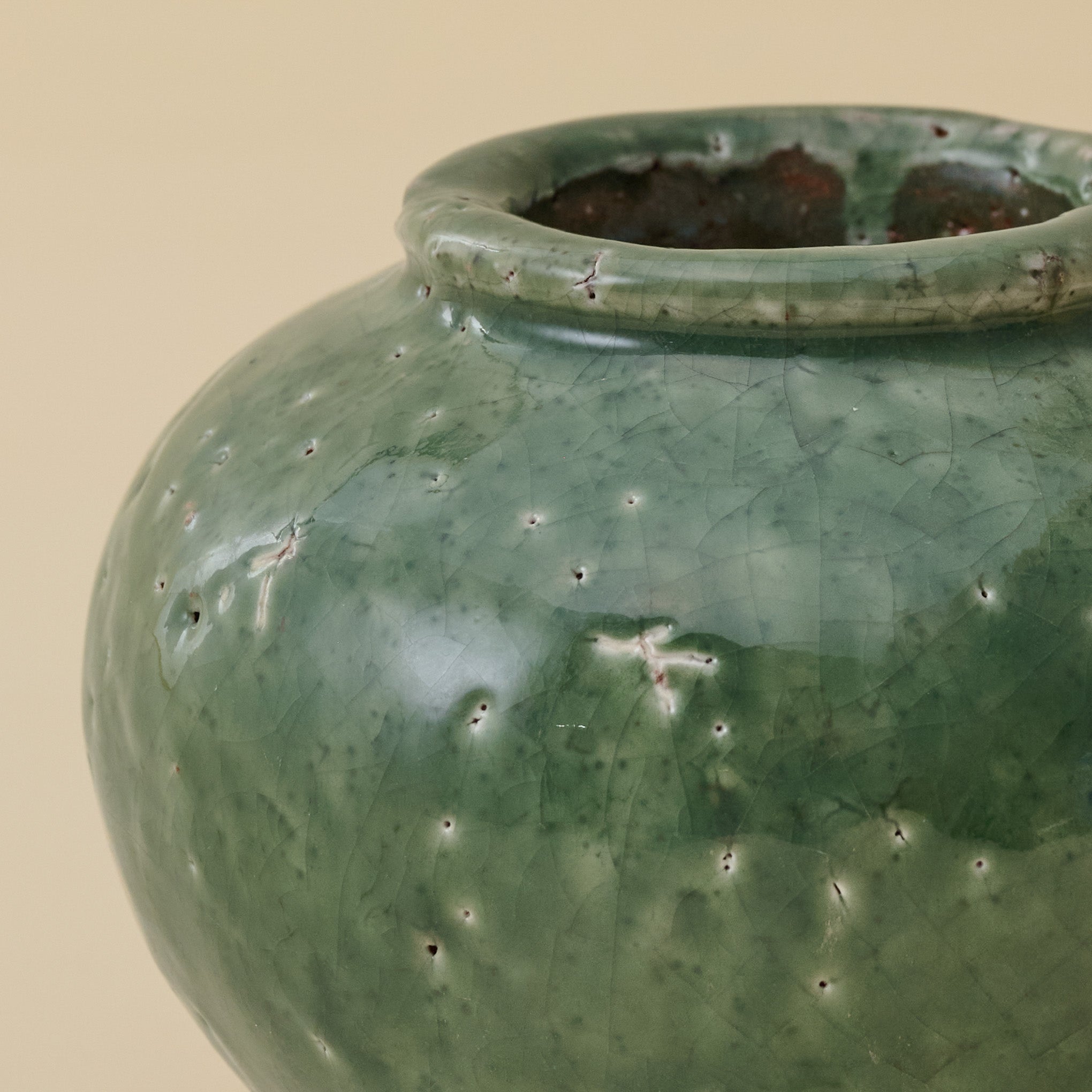 Round Serena Crackle Glaze Bud Vase up close