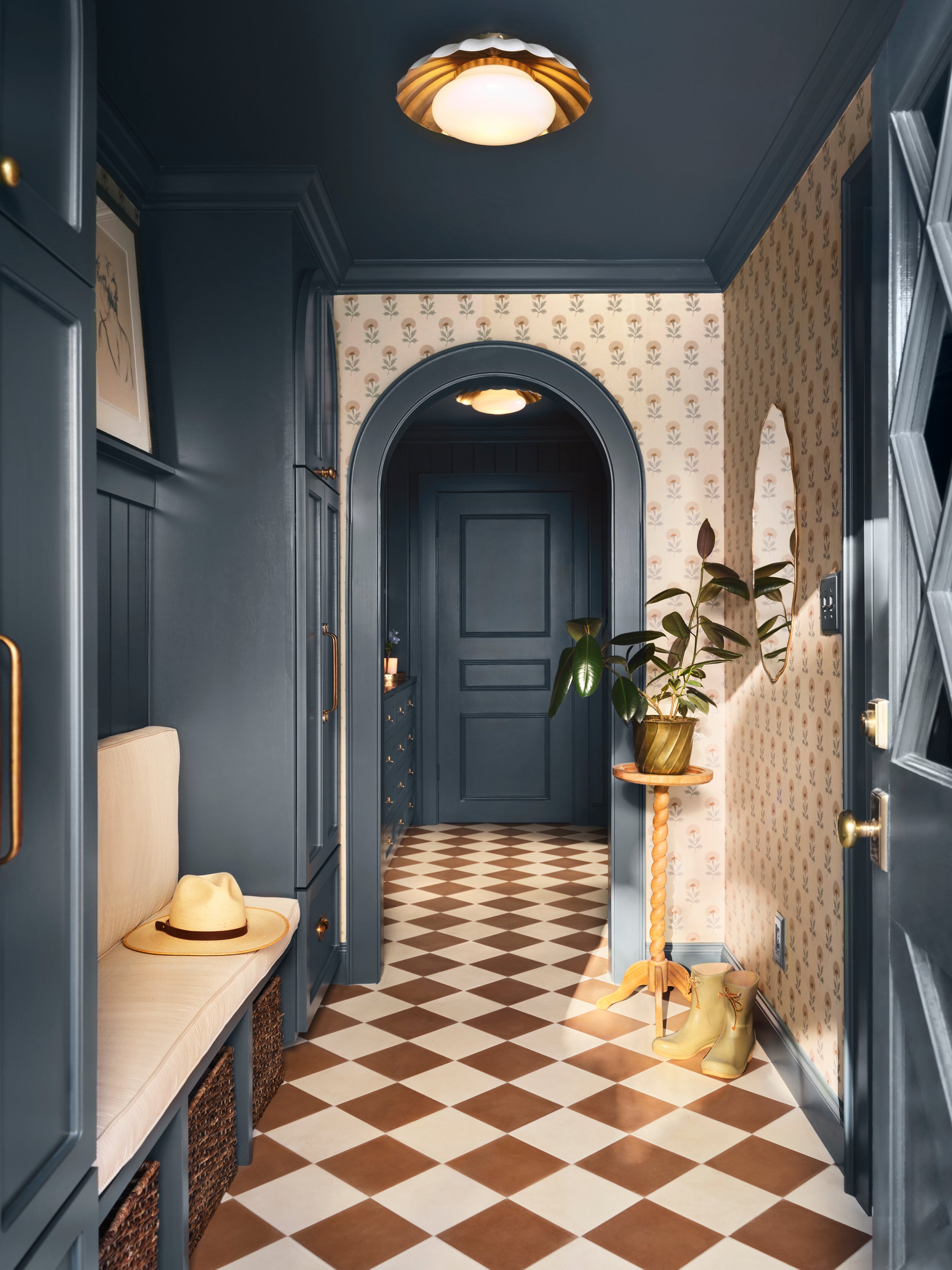 Mini Reni 4 - entryway image