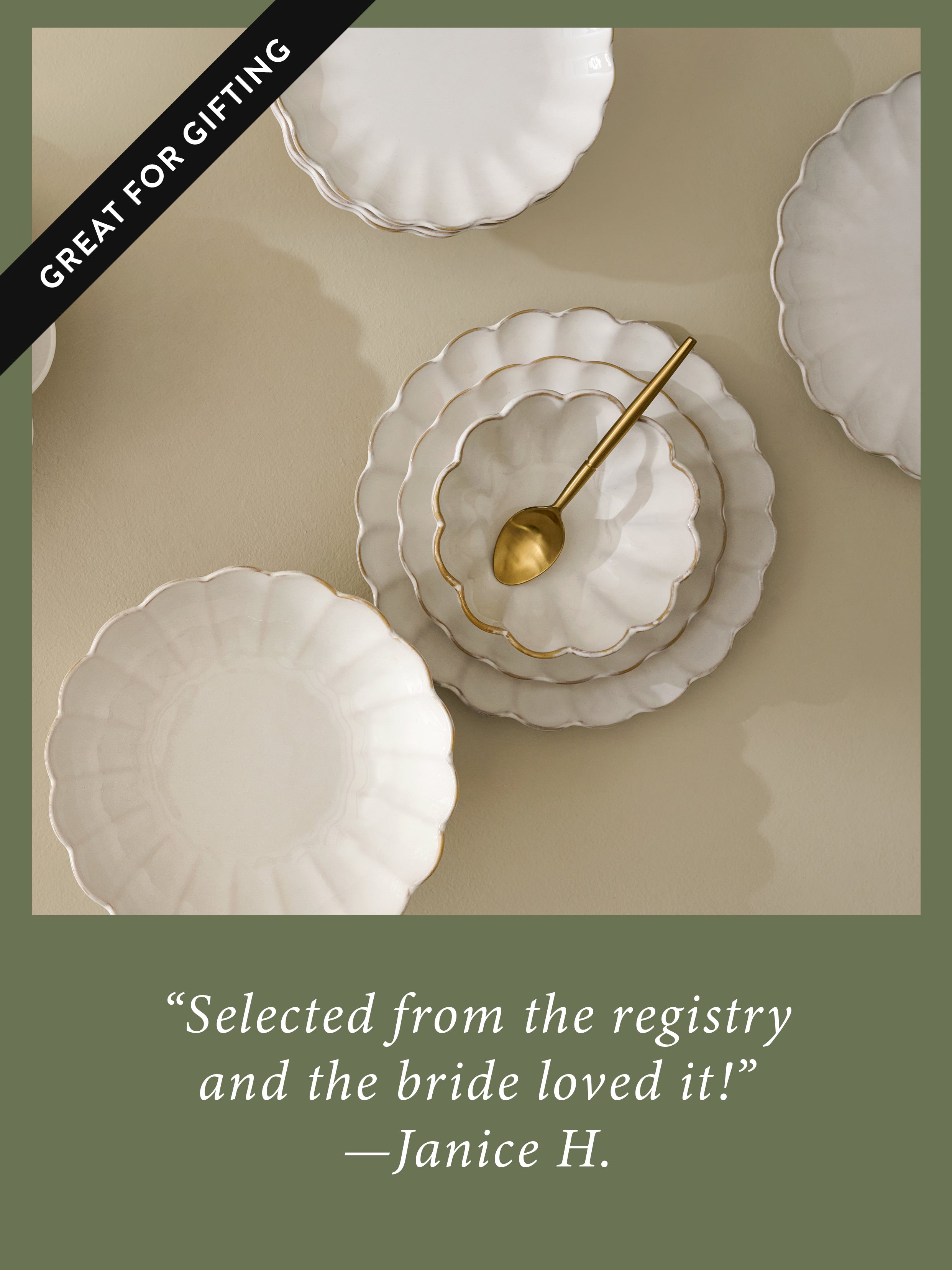 Registry Essentials Scalloped Plates