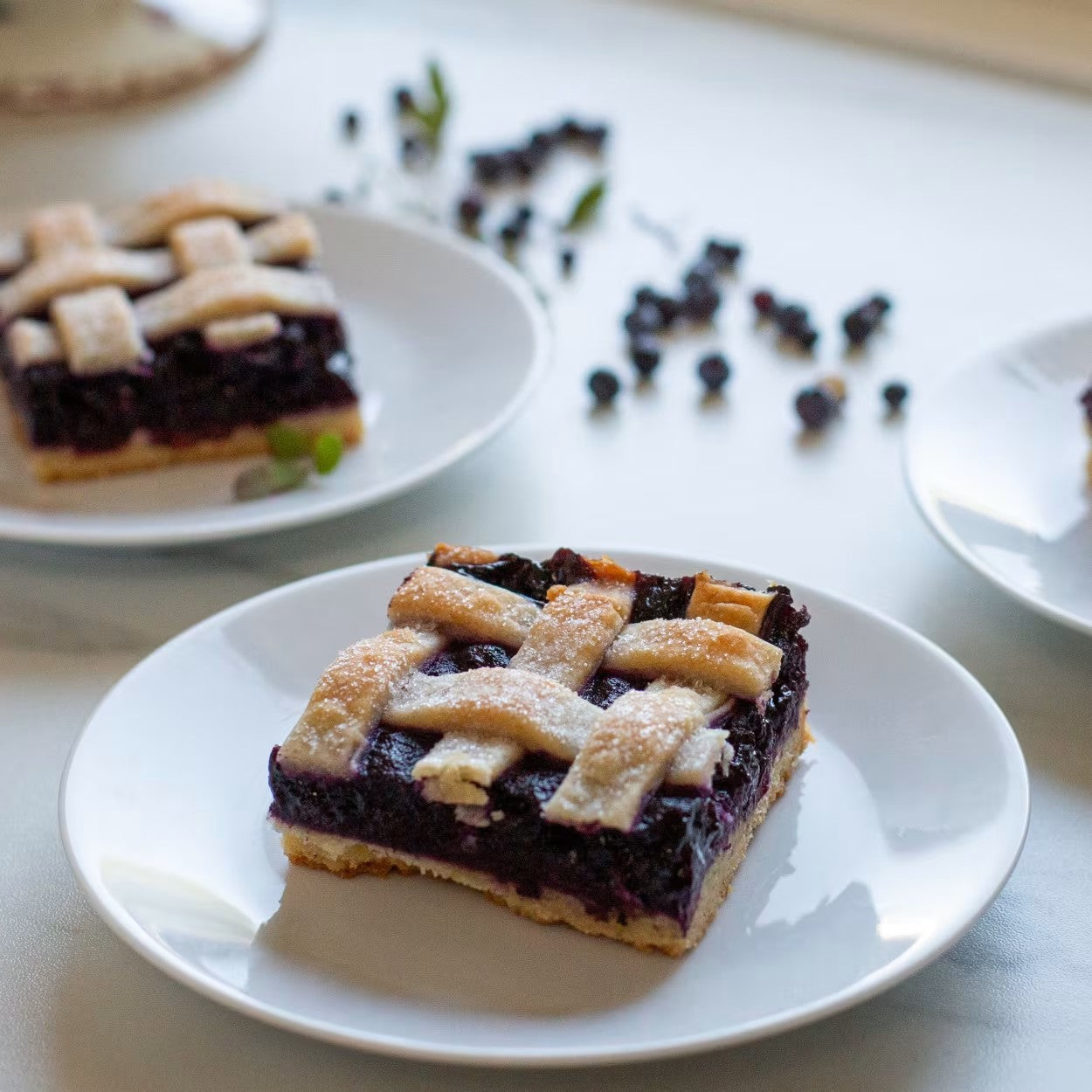 For everyday meals and celebrations alike, find favorite recipes from Jo and Magnoliass Network.  Look for recipes here.