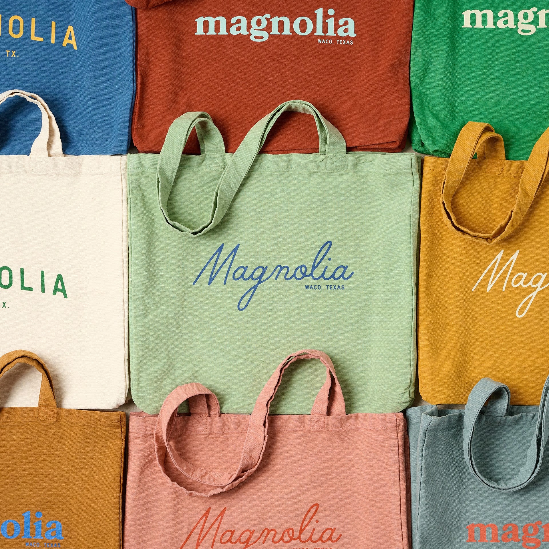 Magnoliass totes in various colors