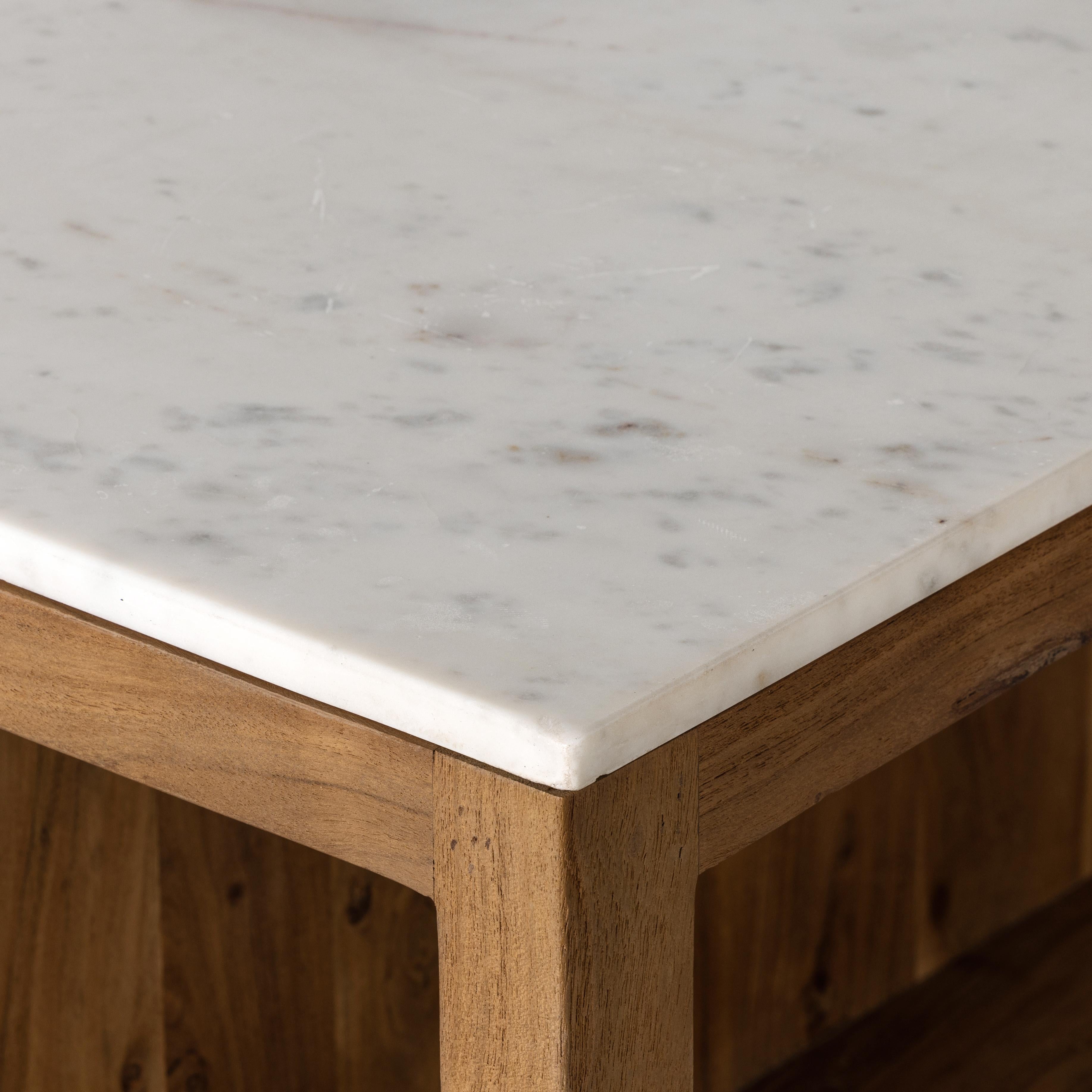 Frasier Kitchen Island Close up of corner countertop