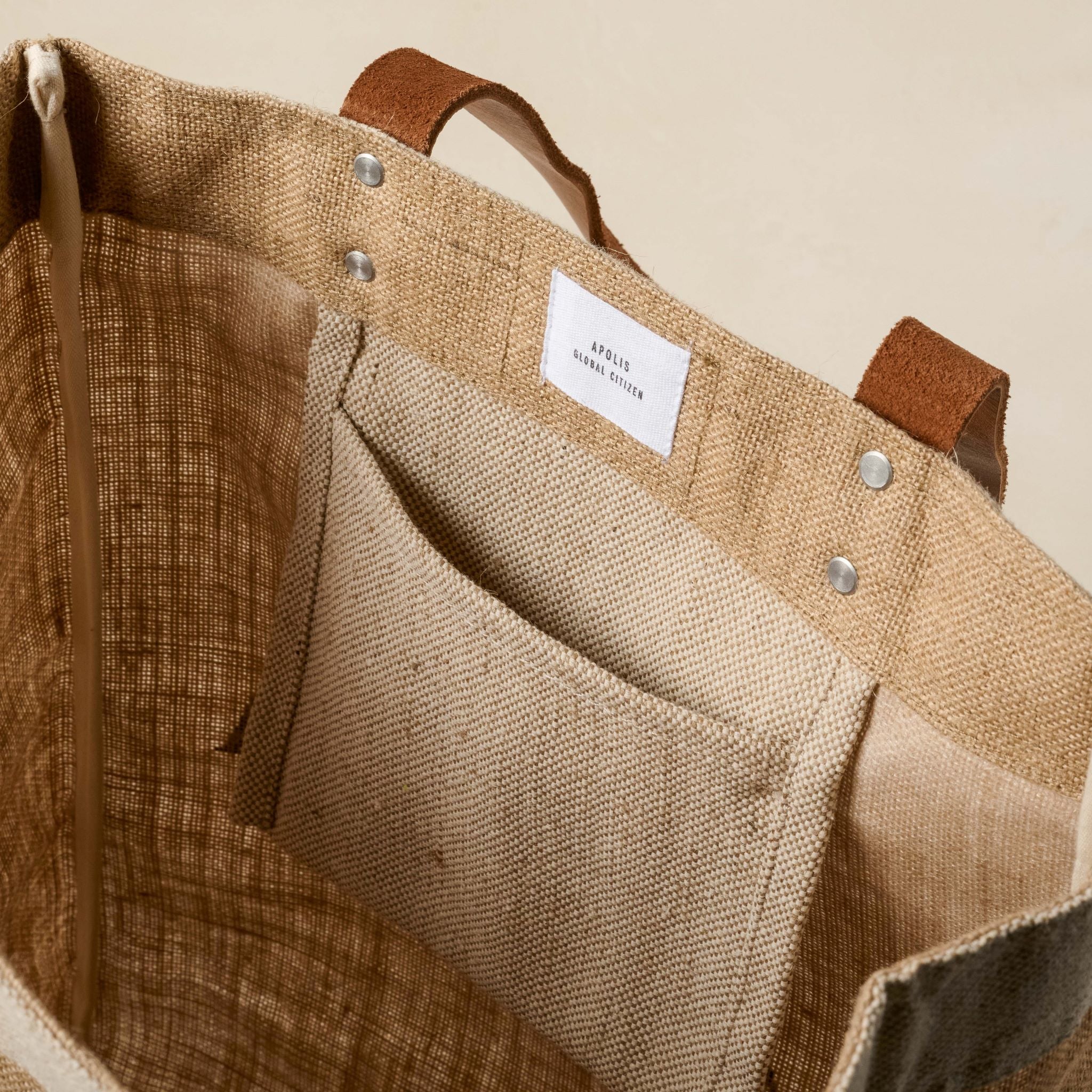 Magnoliass Market Tote inside pocket