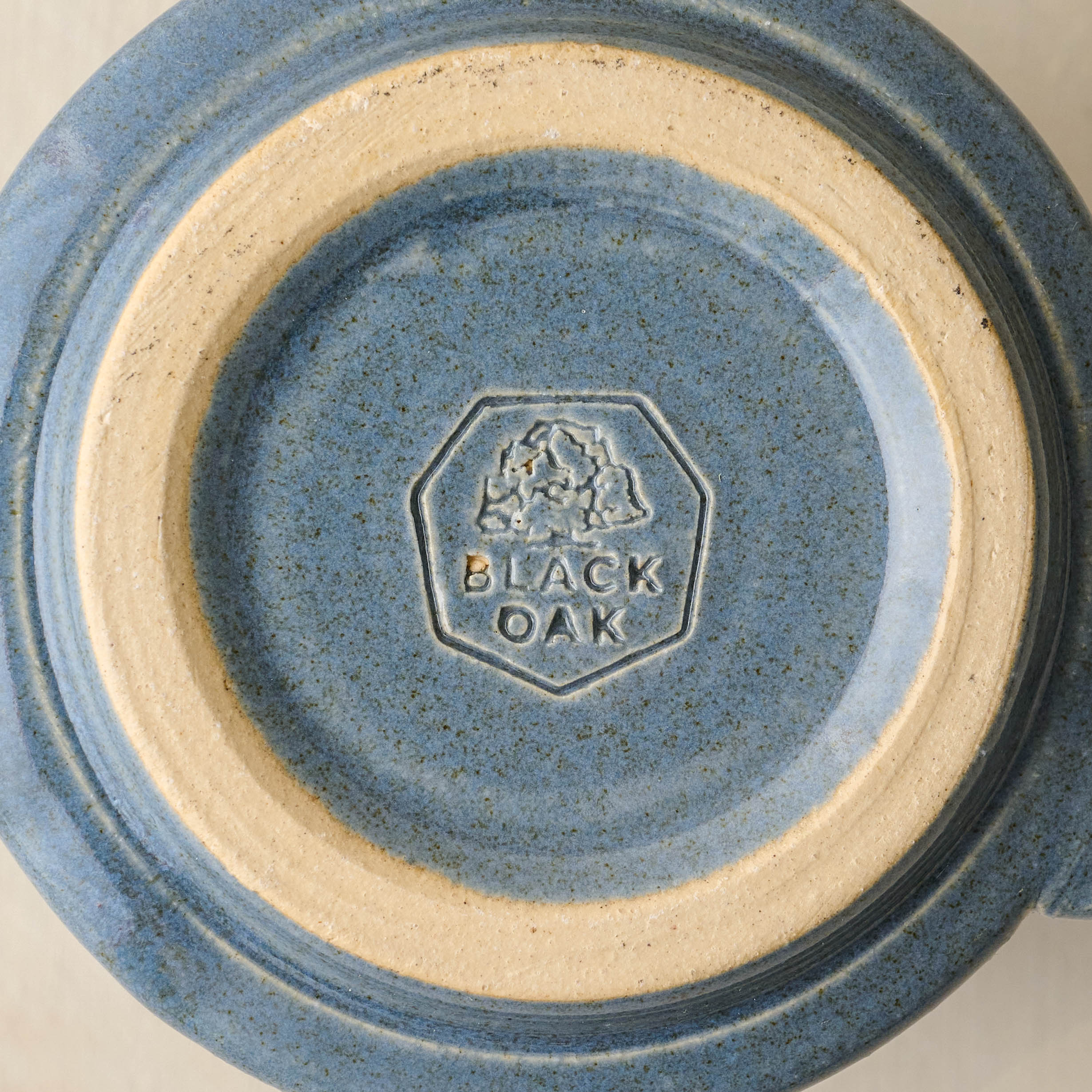 Magnoliass Established Mug - Blue bottom of mug with black oak logo