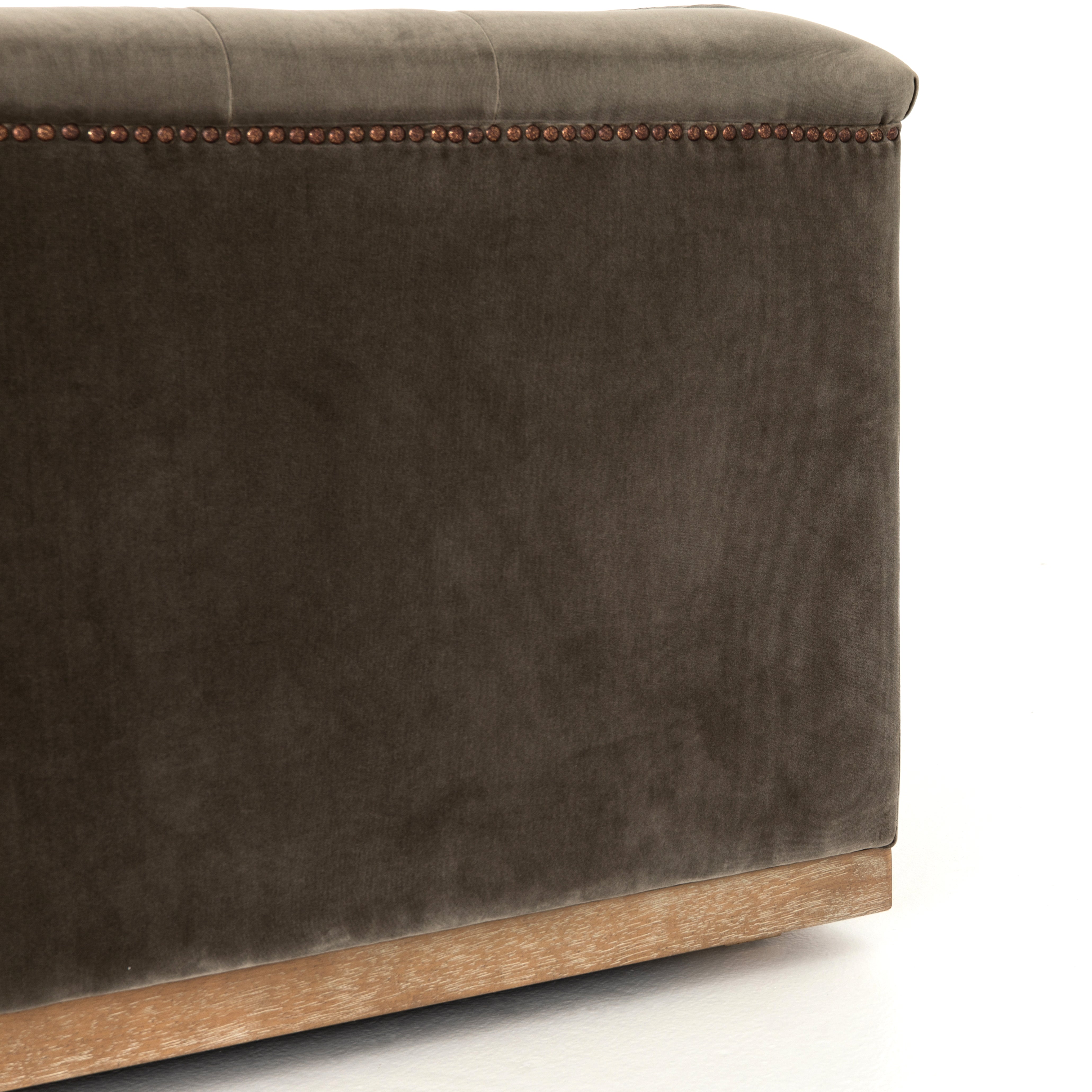 Arlo Sofa