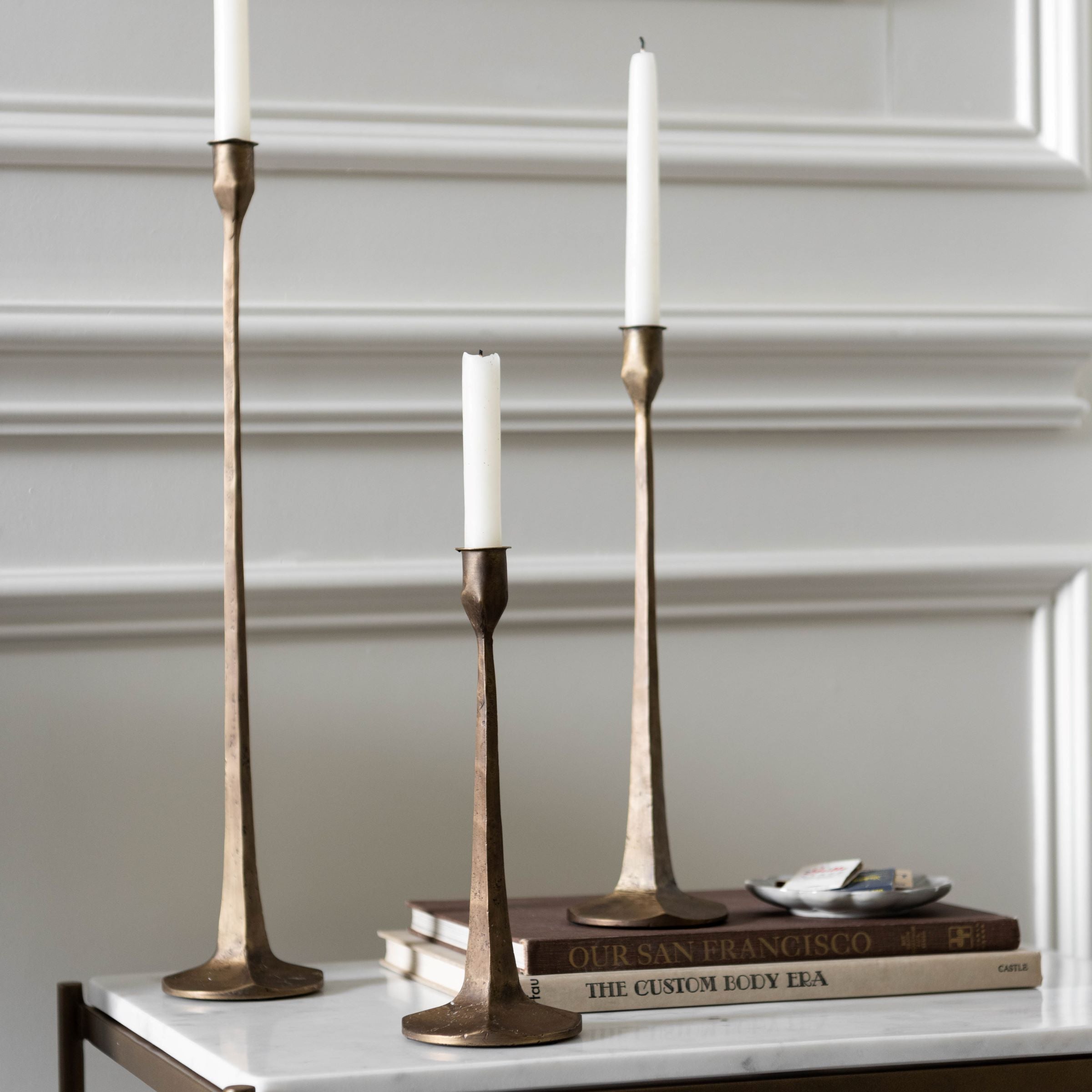 traditional style antique brass gatecrest candleholder