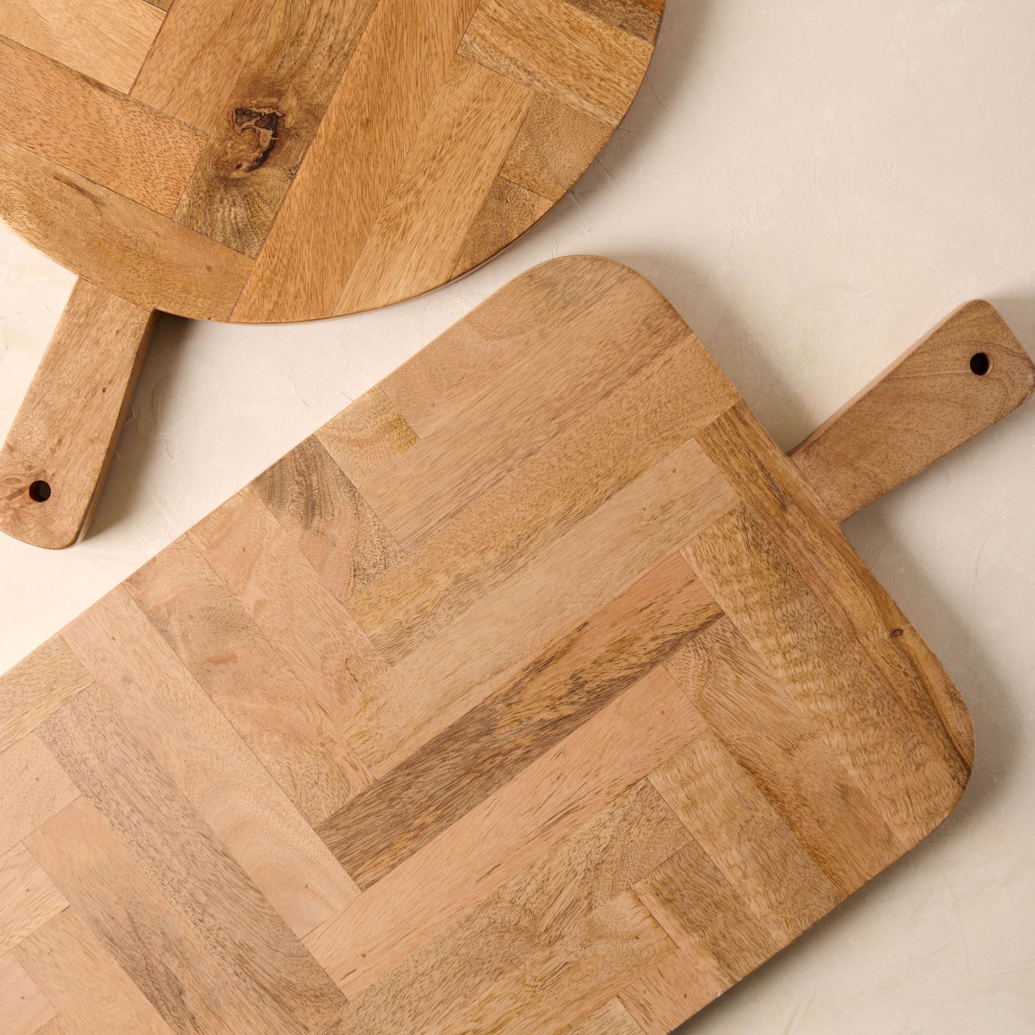 Magnoliass herringbone serving board