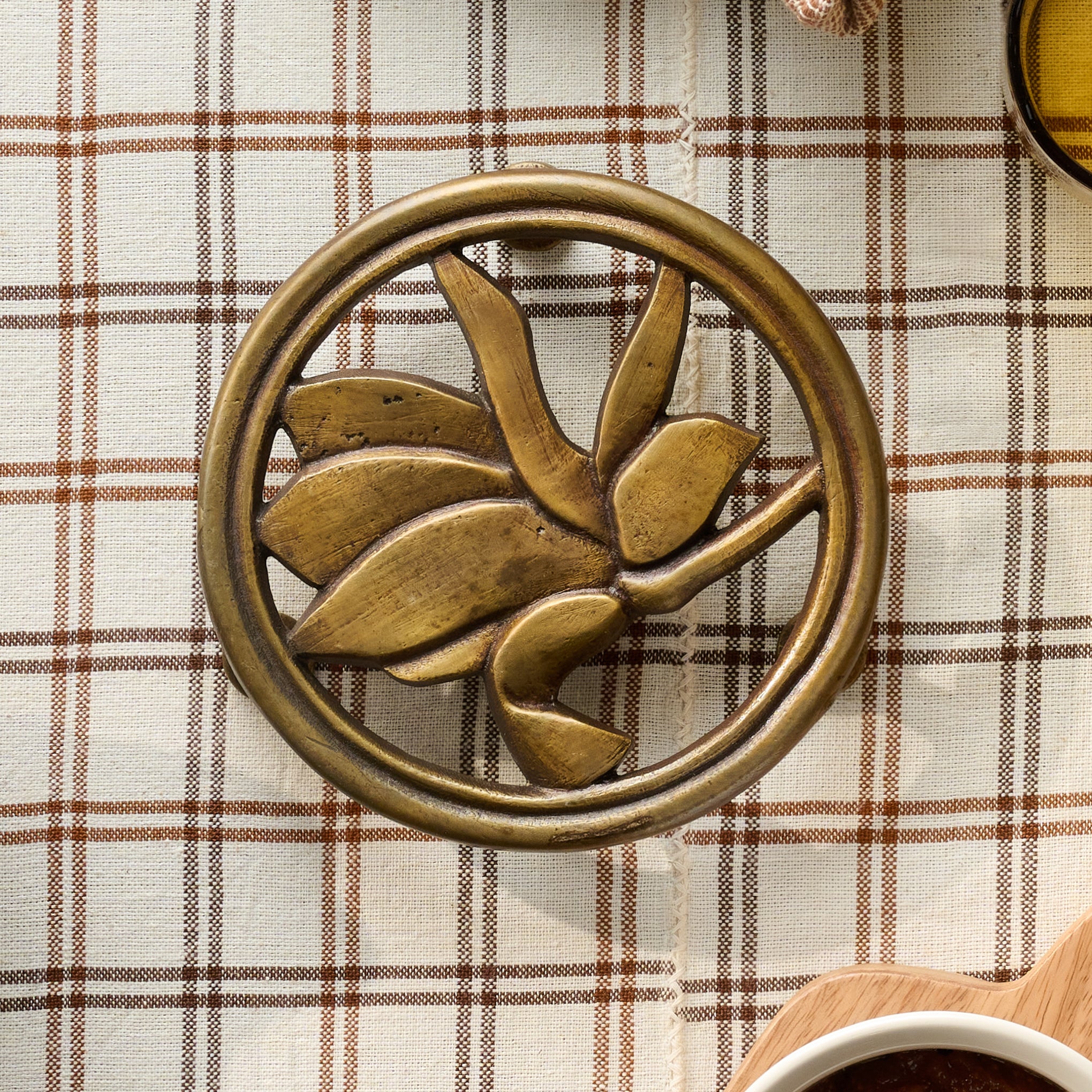 Magnoliass Antique Brass Trivet