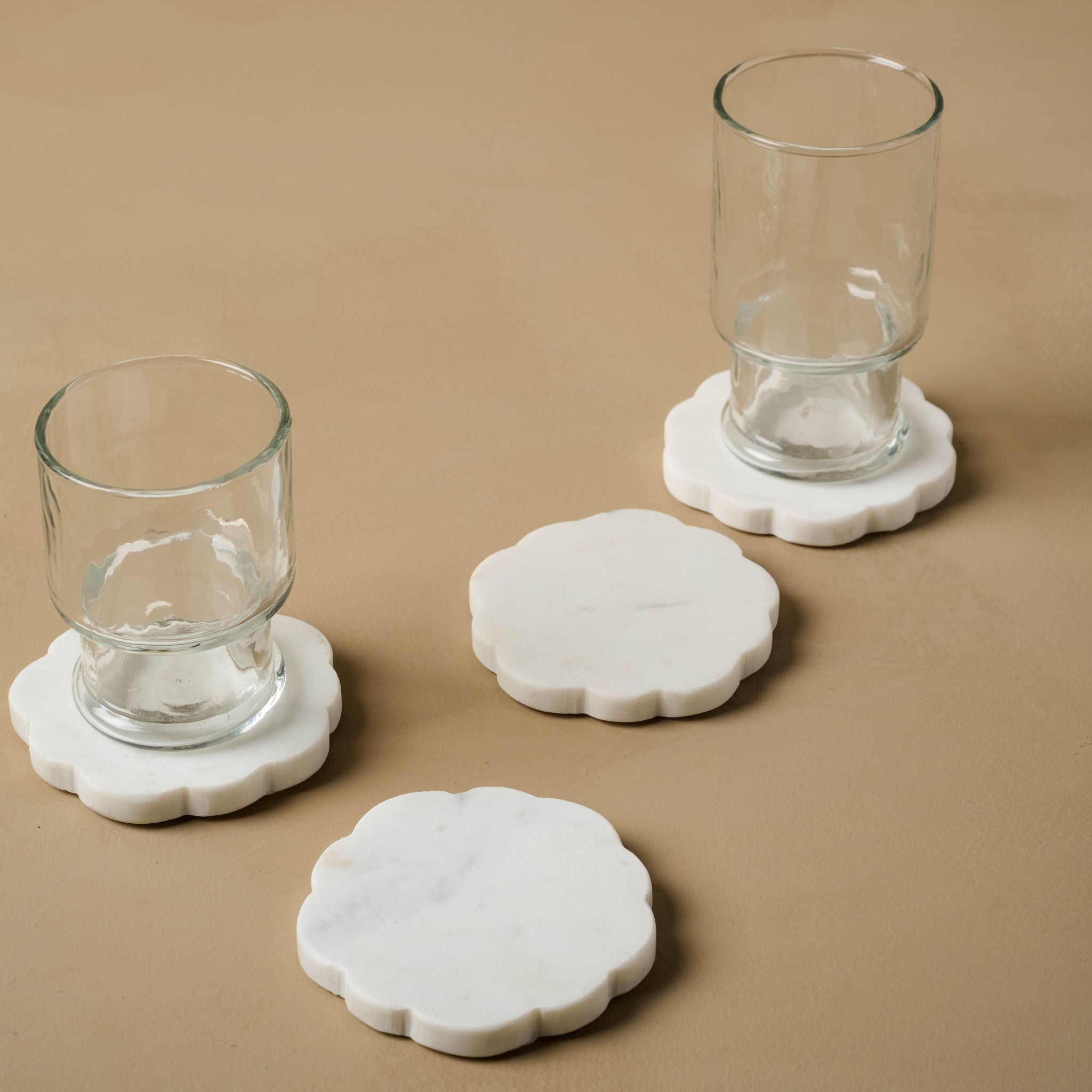 Magnoliass White Marble Scalloped Coaster Set