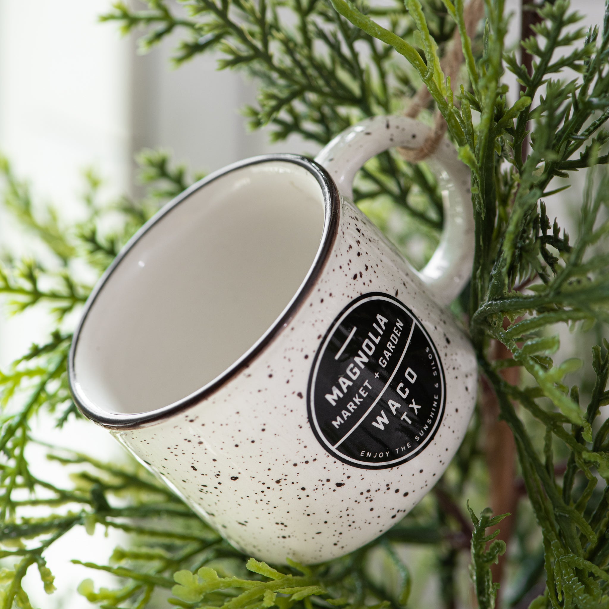 Magnoliass campfire mug christmas ornament