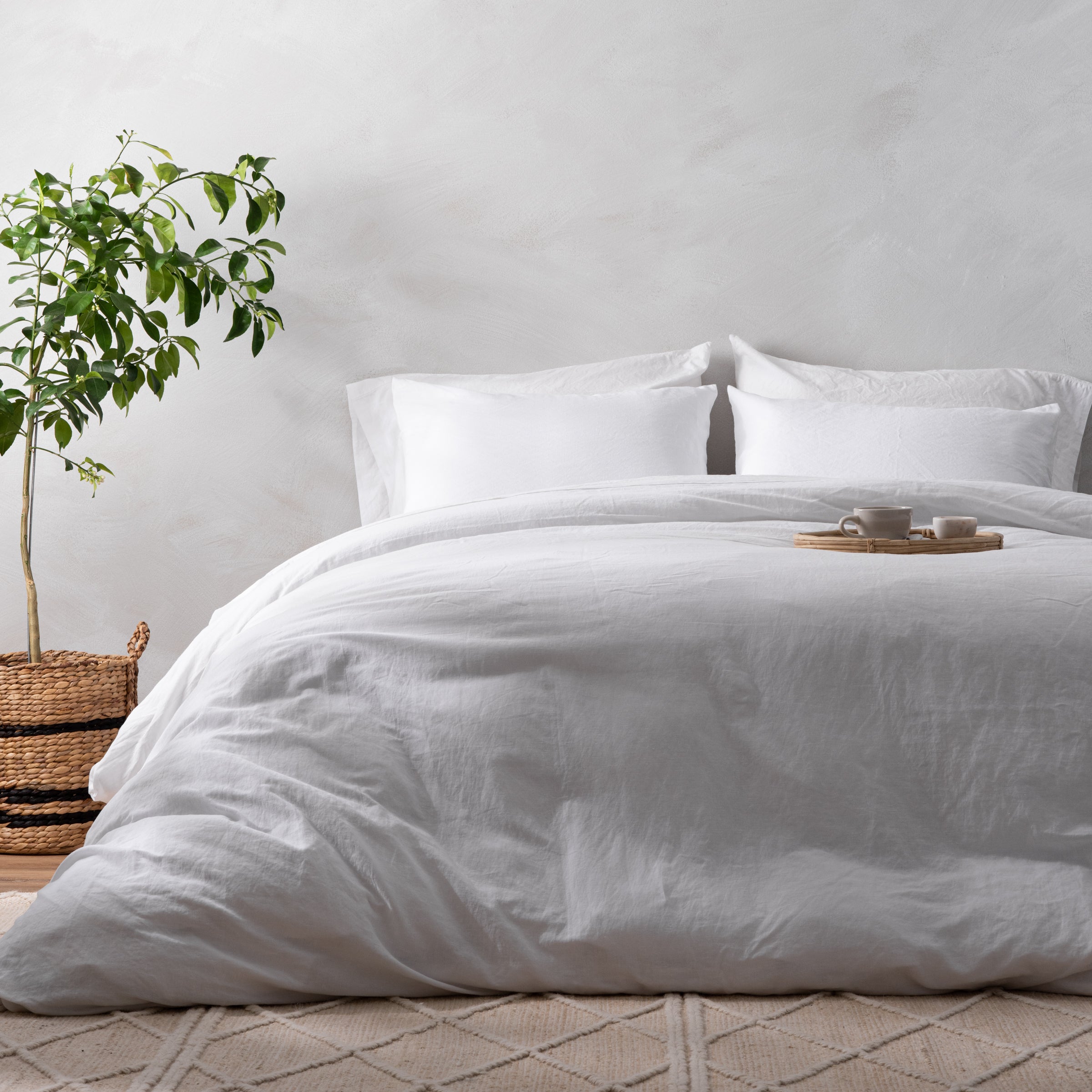 Magnoliass linen cotton duvet cover bedding in white