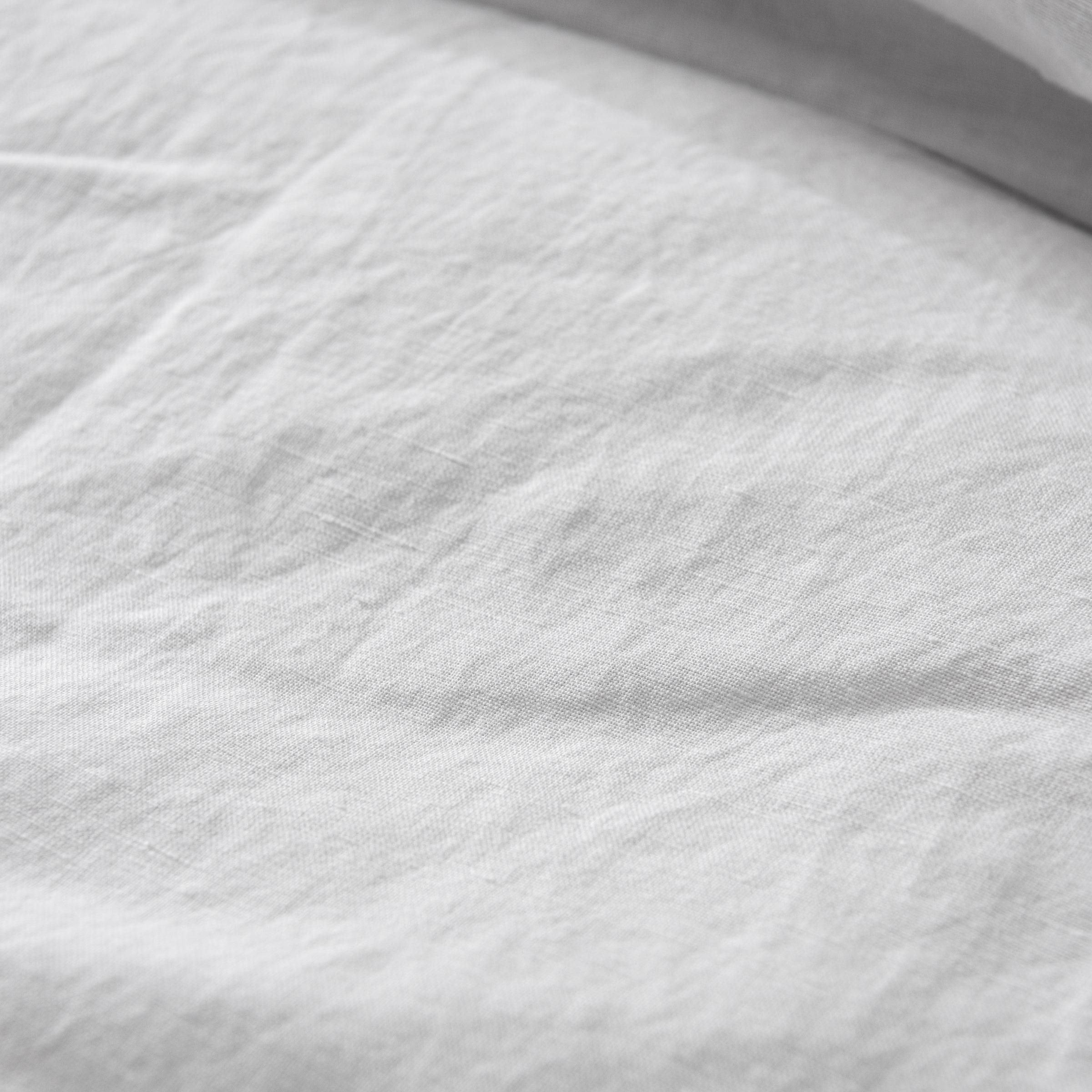 Magnoliass linen cotton duvet cover bedding in white