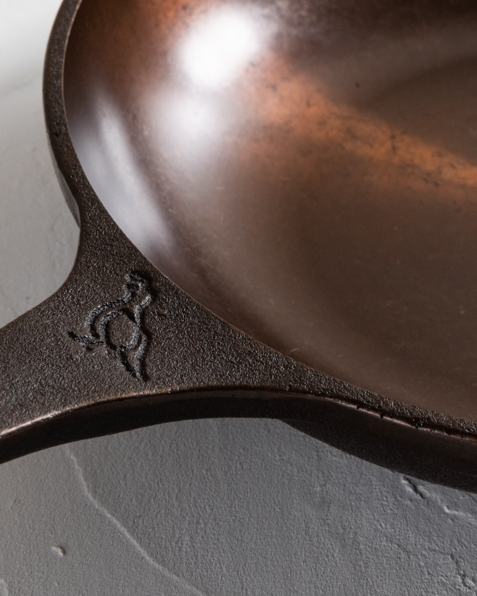 smithey cast iron chef skillet number 8