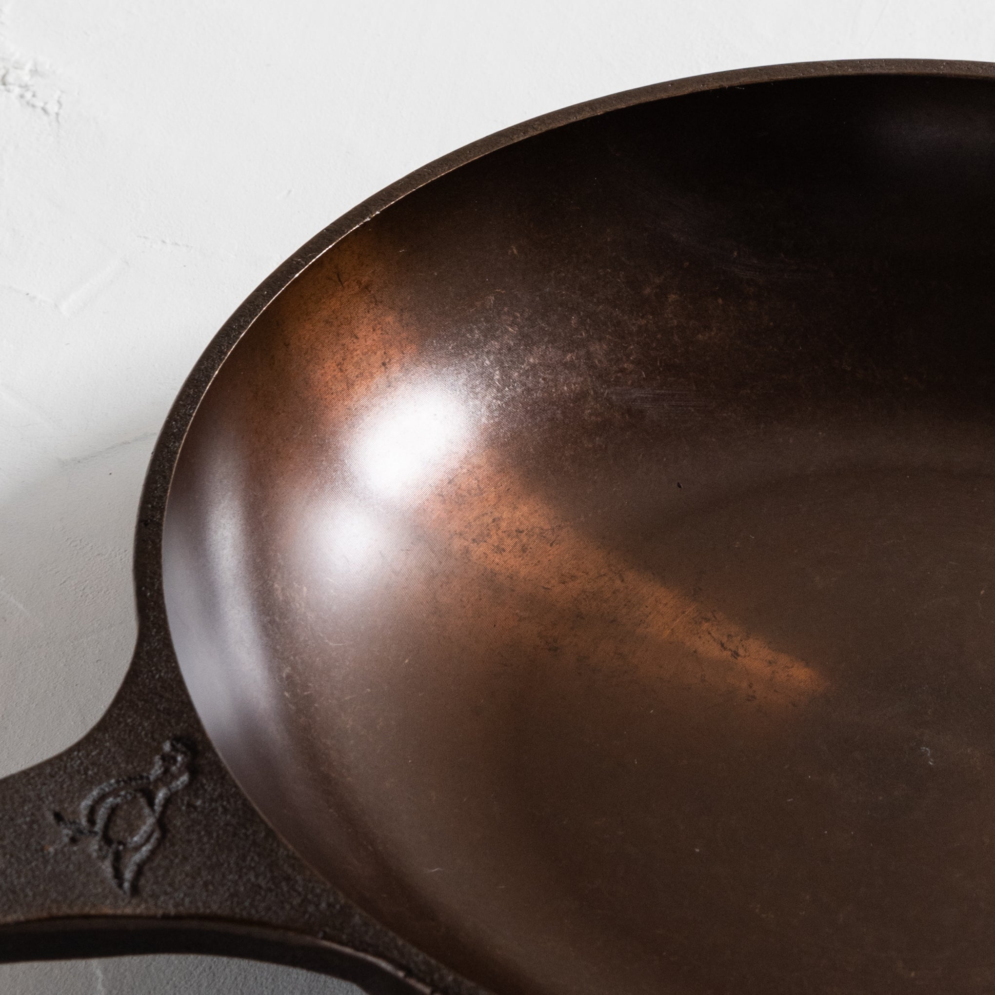 smithey cast iron chef skillet number 8