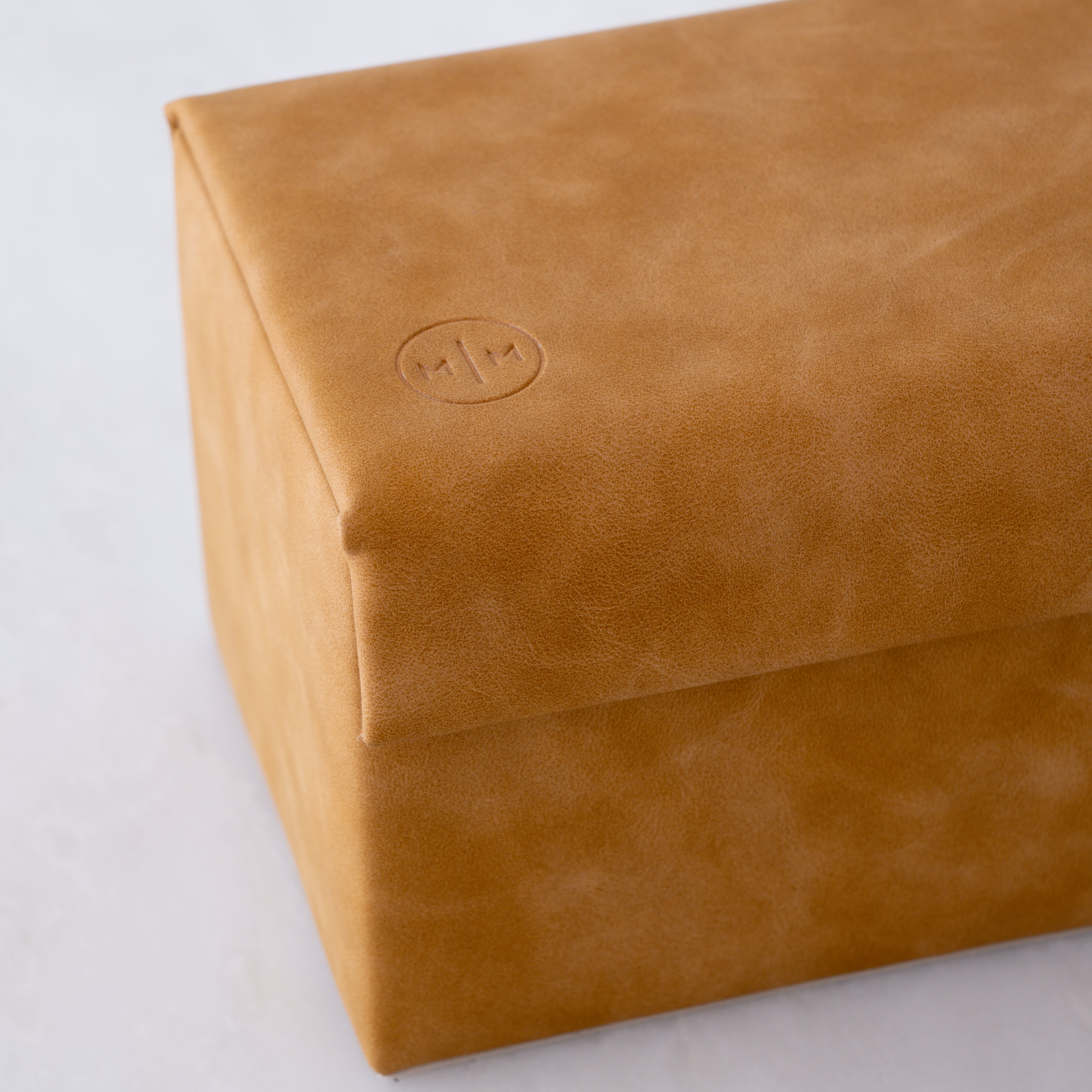 Magnoliass leather jewelry box with removable trays