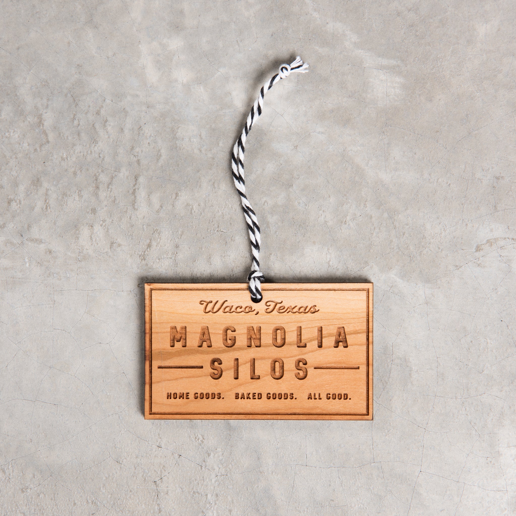 Magnoliass silos mural christmas ornament